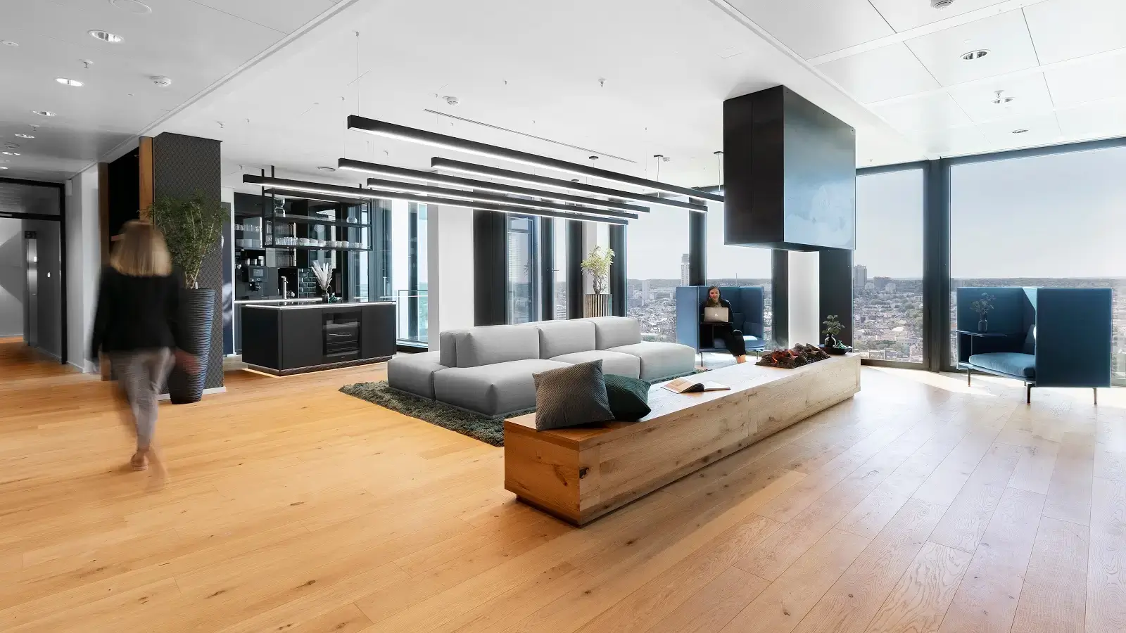 CONTORA Office Solutions · Frankfurt · WINX