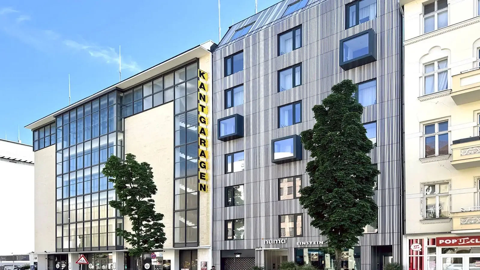 Garage 127 Coworking interior photo 10